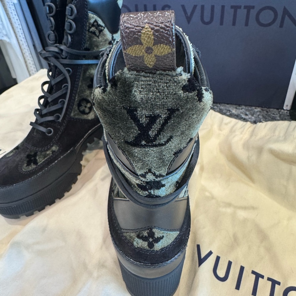 Louis Vuitton Velvet Calfskin Monogram Laureate Platform Desert Boots - Picture 10 of 12